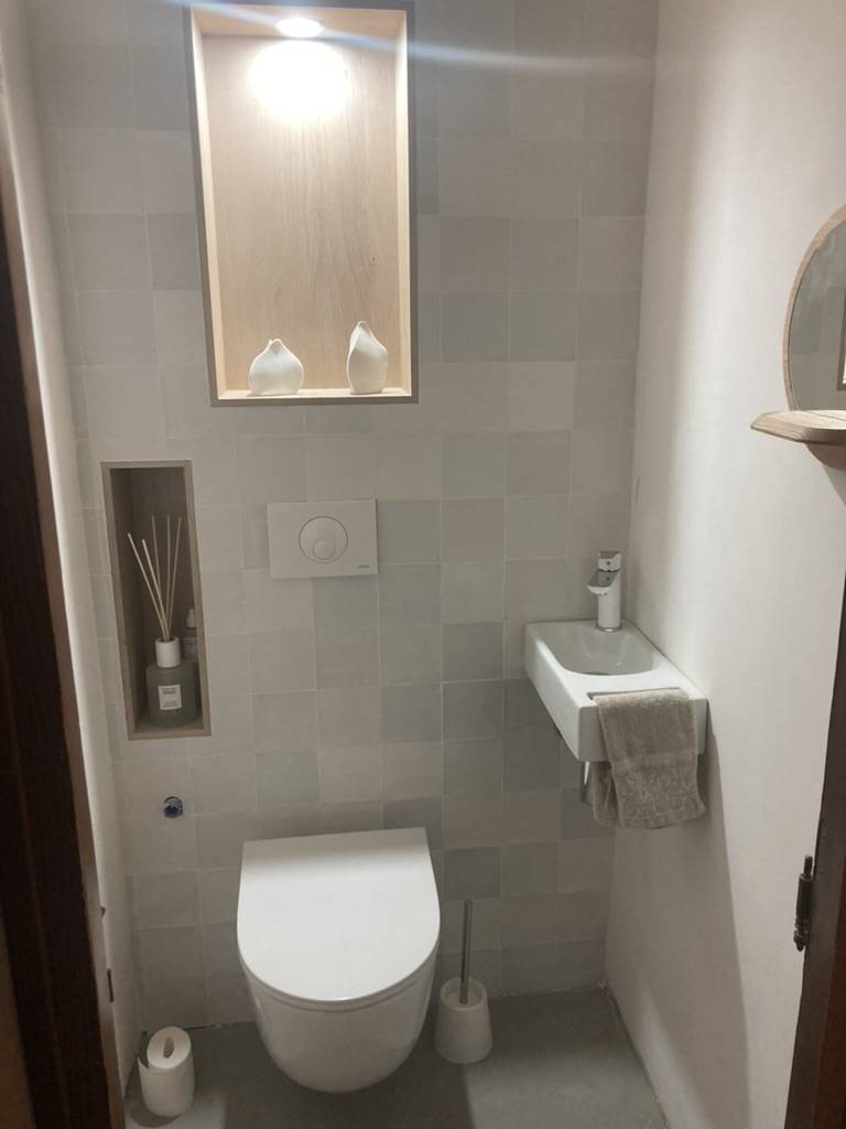 avantage de mettre un WC suspendu