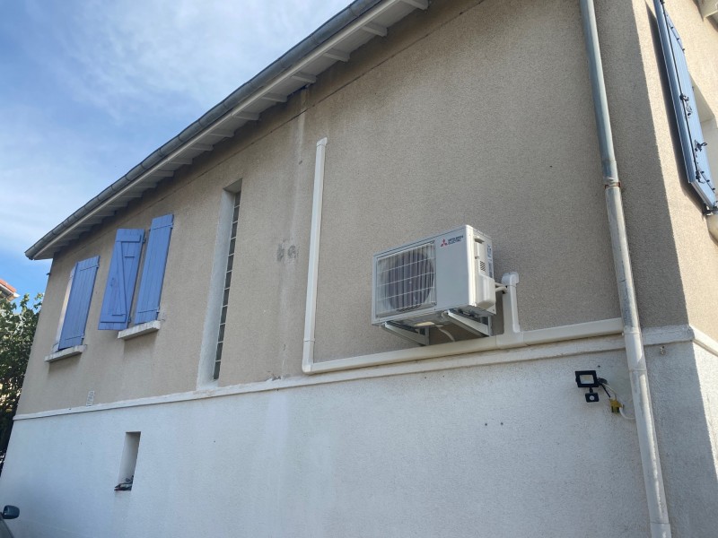 Artisan pour la pose soignée d’une Climatisation à LUYNES