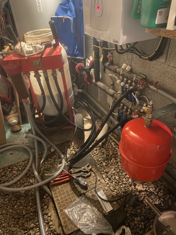 Désembouage par un artisan spécialisé  aux Faurys à Venelles dans le 13