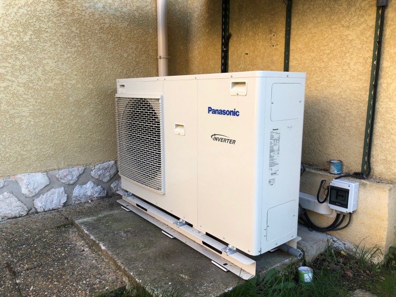 Desembouage d’un plancher chauffant à LUYNES en remplacement d’une pompe à chaleur