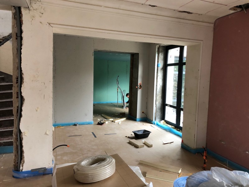 pose des dalles isolantes pour plancher chauffant