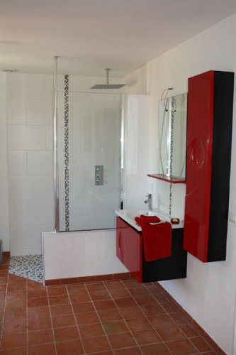 douche prise sur placard