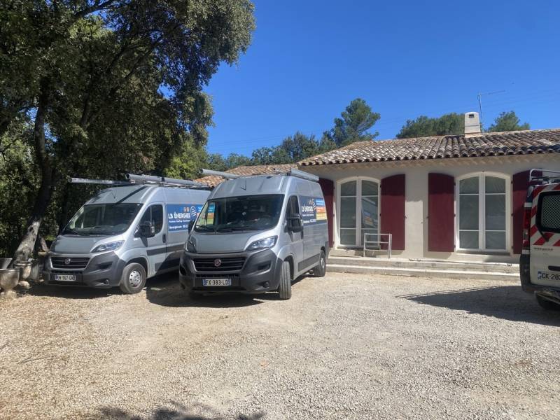 lb energies et son équipe de spécialiste du désembouage